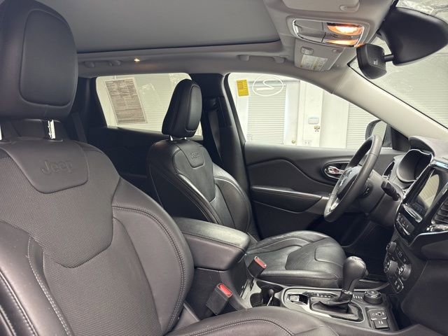 Used 2021 Jeep Cherokee Limited image 9