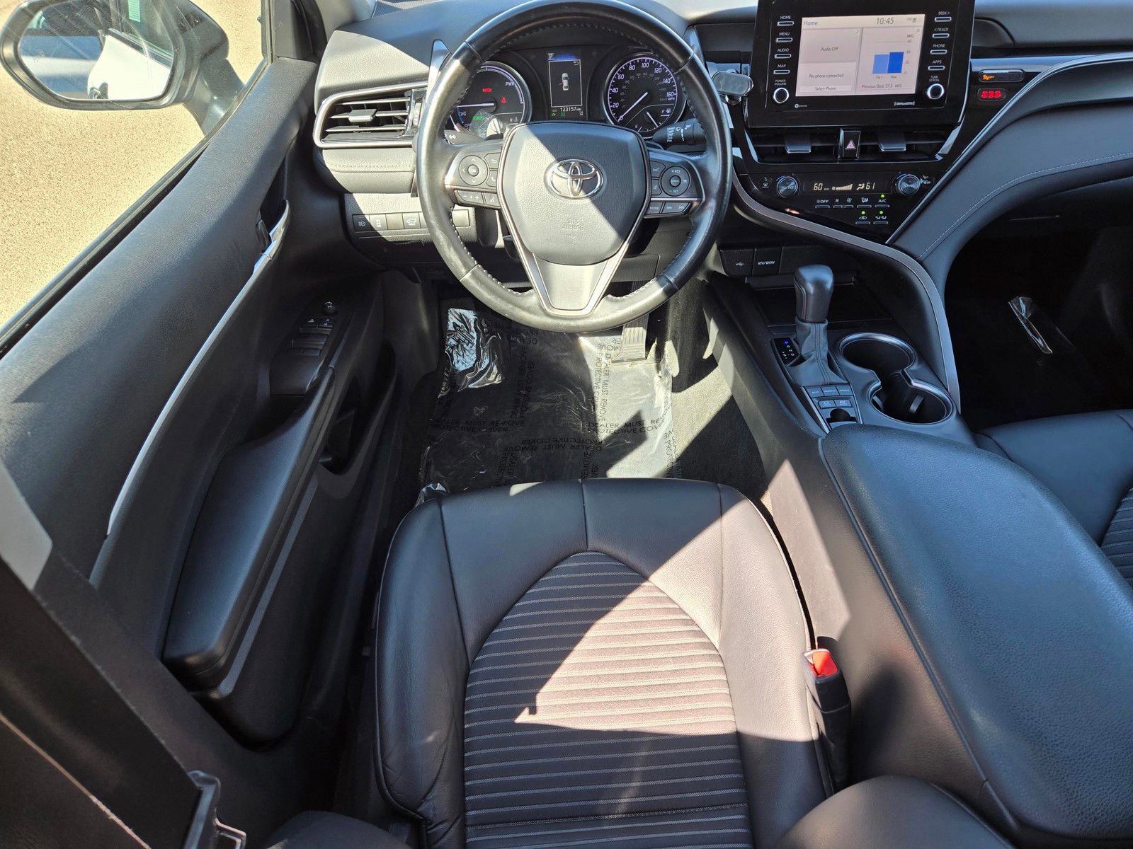 Used 2022 Toyota Camry SE w/ Convenience Package FWD image 11
