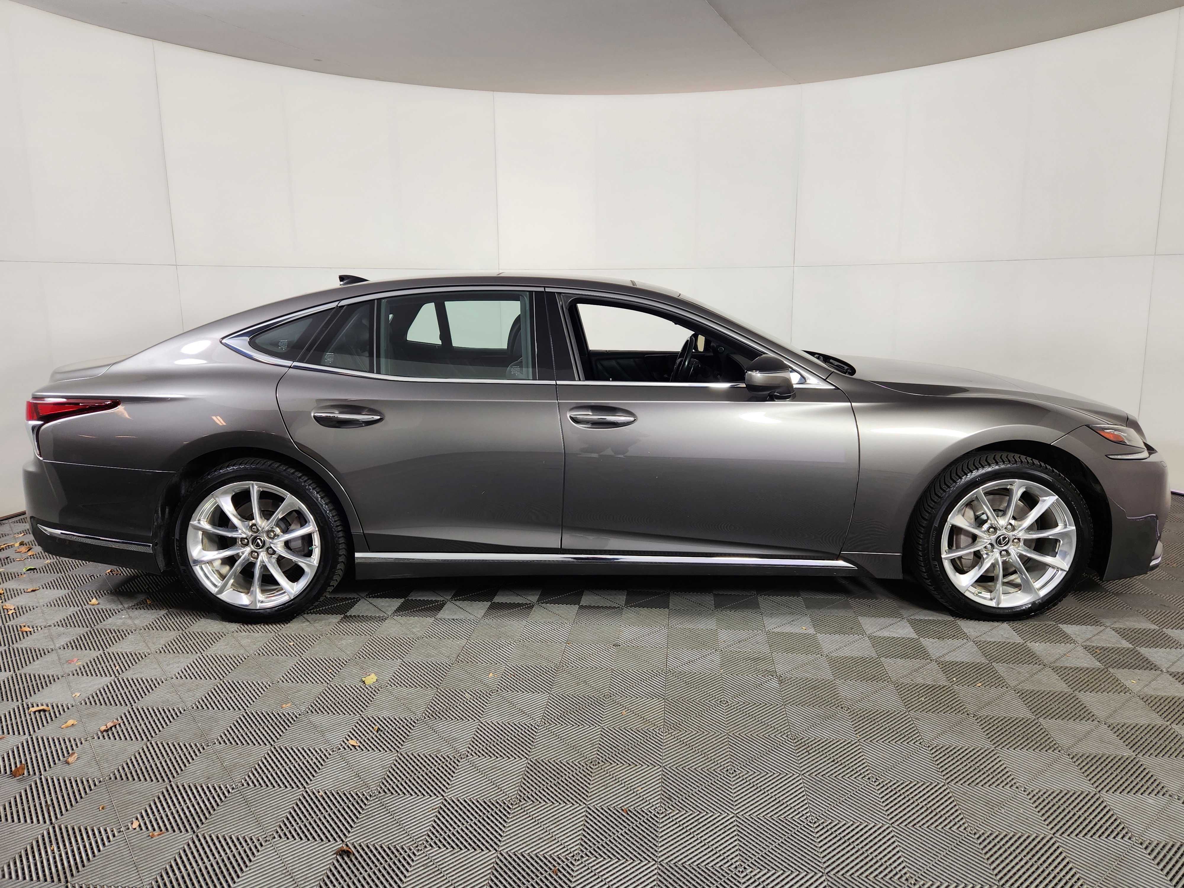 Used 2018 Lexus LS 500 LS 500 w/ Executive Package image 7