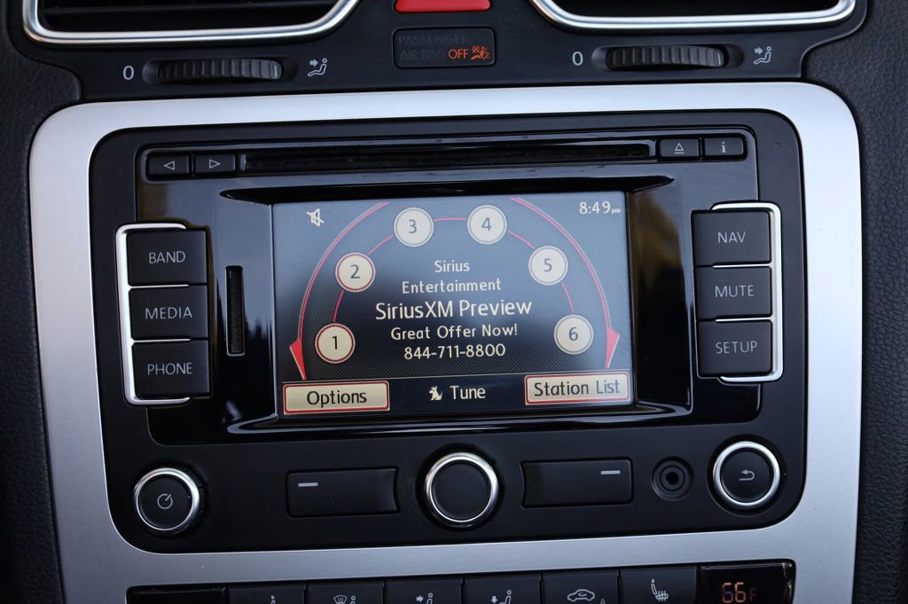 Used 2014 Volkswagen Eos Komfort image 39