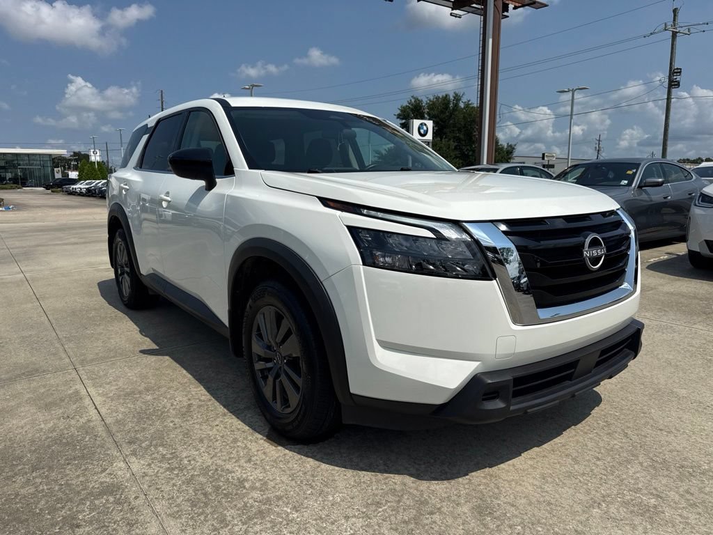 Used 2024 Nissan Pathfinder S FWD image 7
