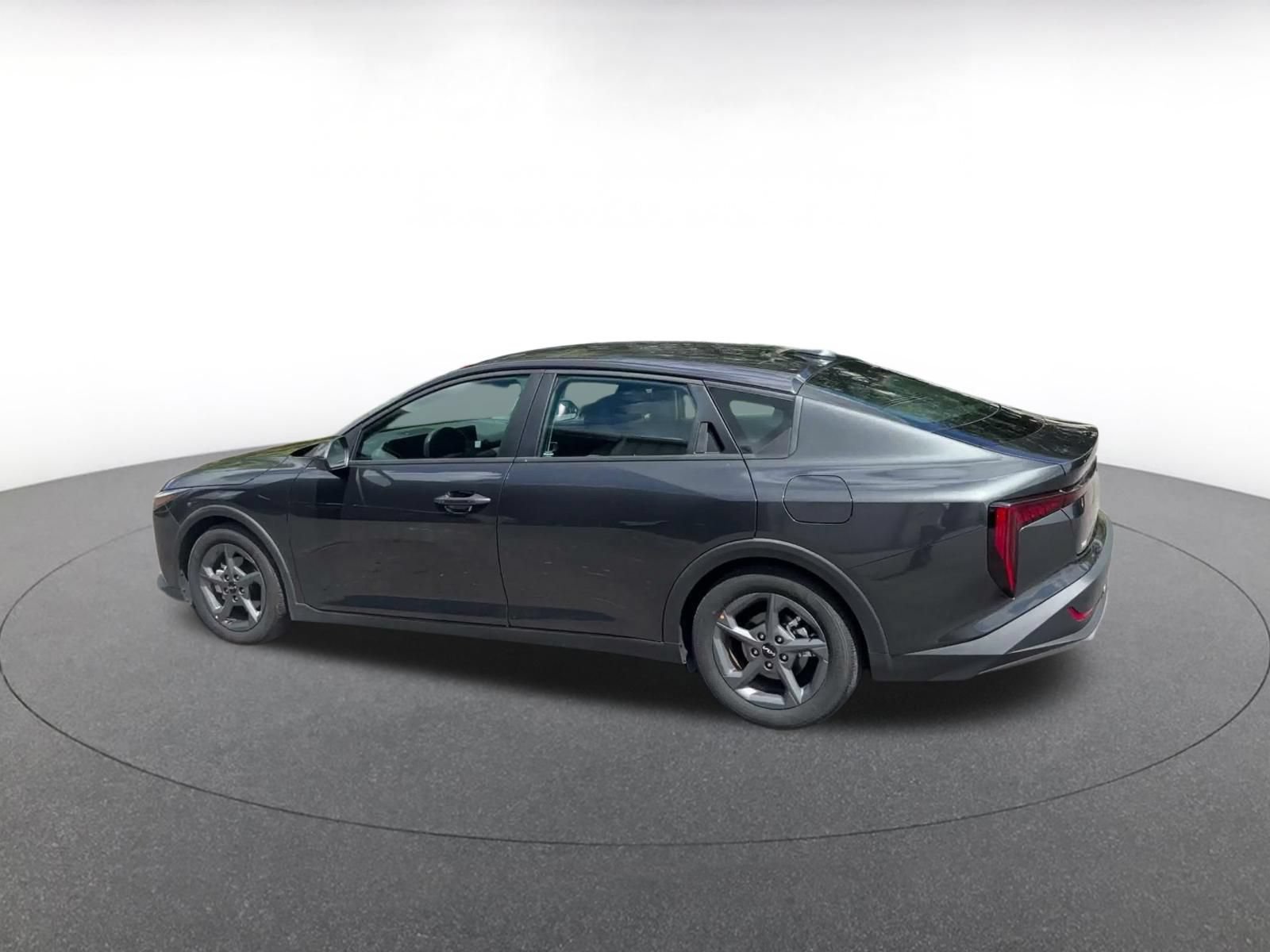 Used 2026 Kia K4 FWD image 8