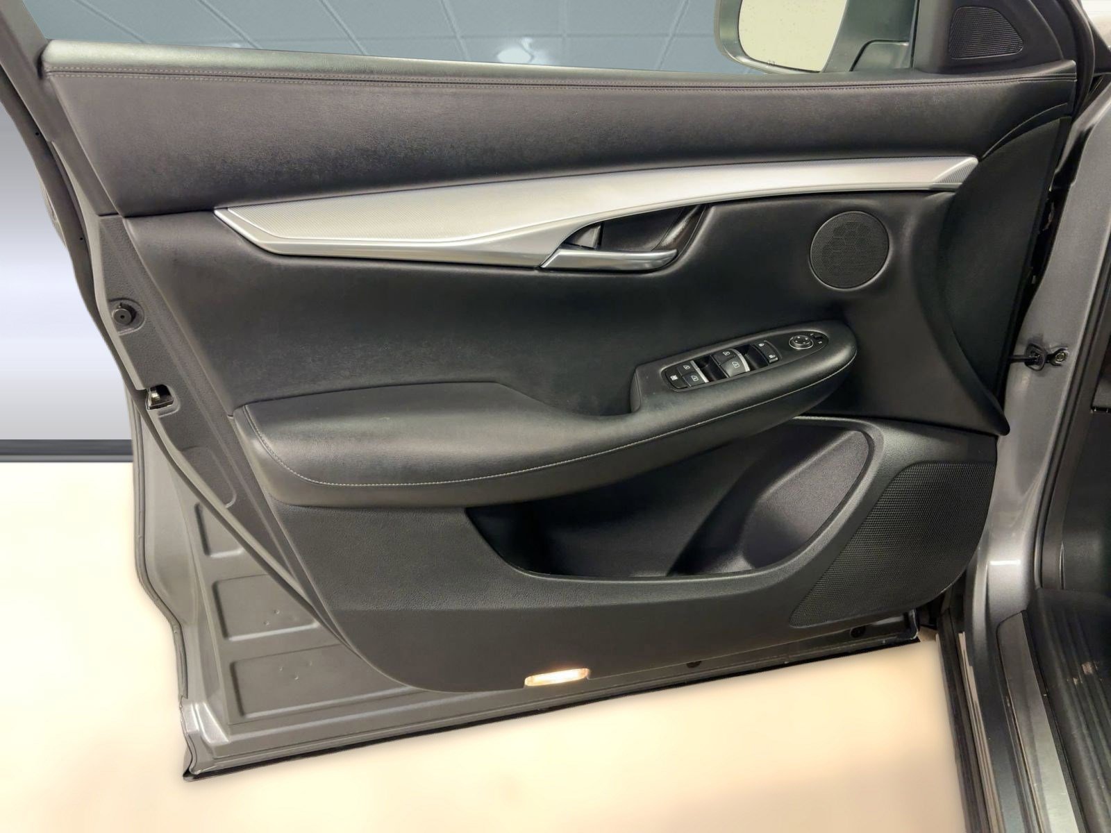 Used 2020 INFINITI QX50 Essential w/ Edition 30 Package image 12