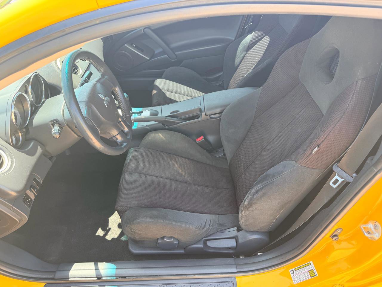 Used 2009 Mitsubishi Eclipse GS FWD image 12