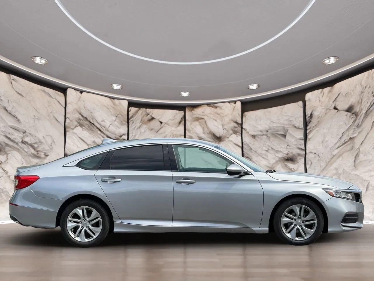 Used 2019 Honda Accord LX image 4