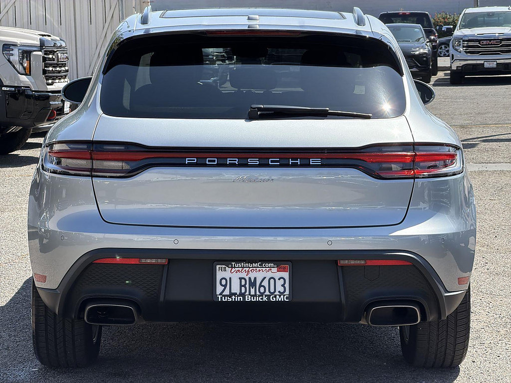 Used 2024 Porsche Macan AWD/4WD image 5