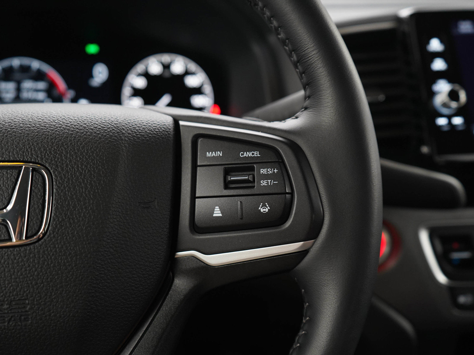 Used 2024 Honda Ridgeline Sport image 24