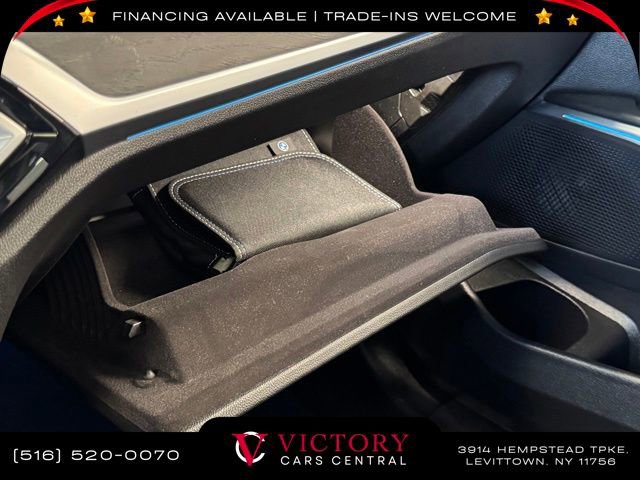 Used 2024 BMW 330e xDrive image 38