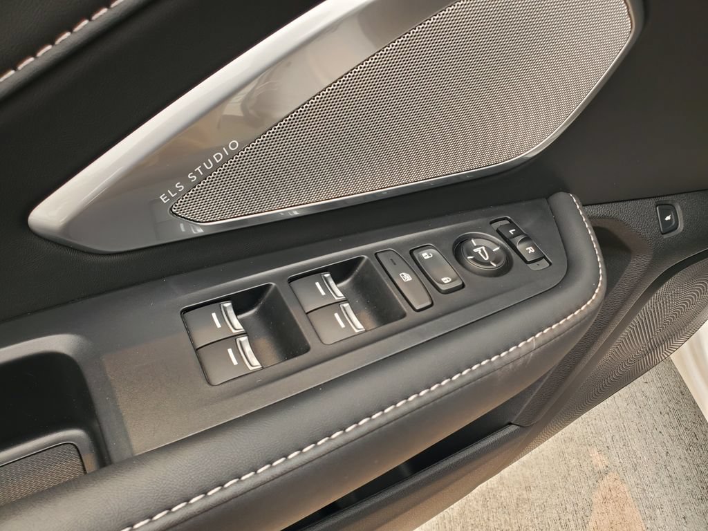 Used 2024 Acura RDX SH-AWD w/ Technology Package image 21