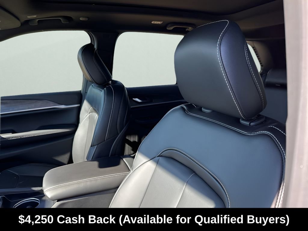 New 2025 Jeep Grand Cherokee Limited AWD/4WD image 27