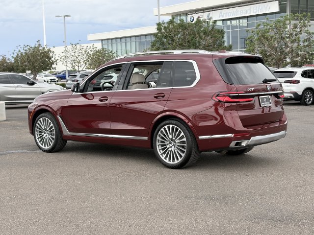 Used 2025 BMW X7 xDrive40i w/ Premium Package AWD/4WD image 9