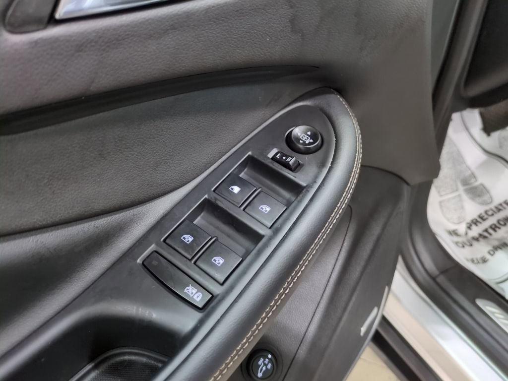 Used 2017 Buick Envision Premium w/ Driver Confidence Package image 18