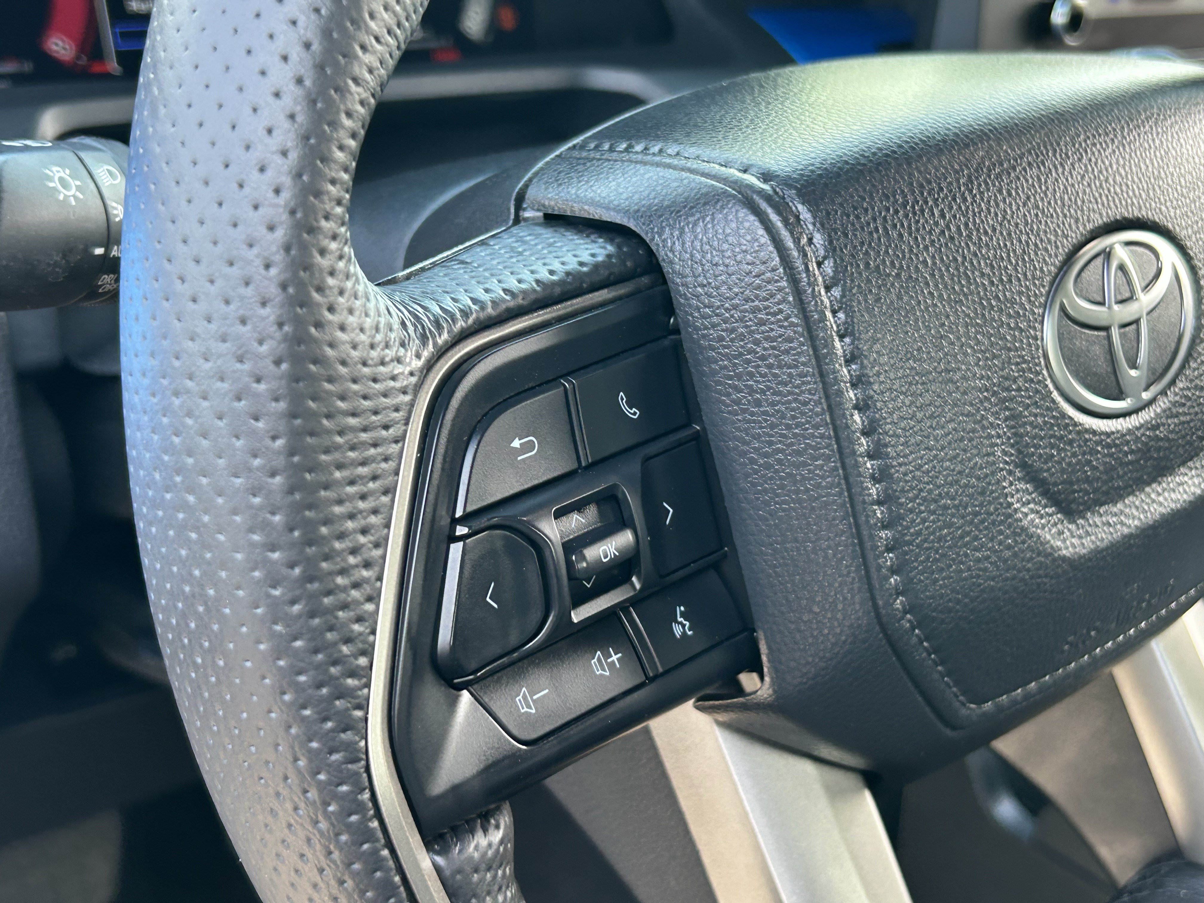 Used 2024 Toyota Tacoma PreRunner RWD image 29