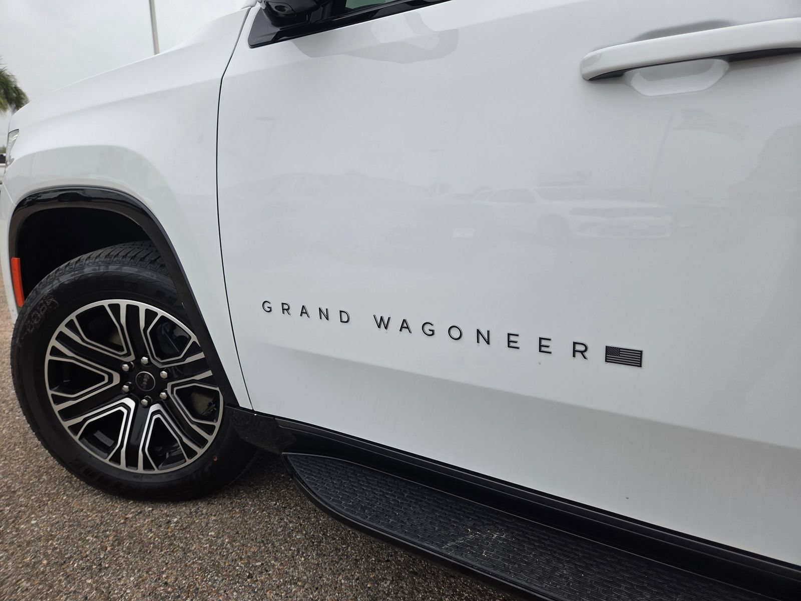 New 2026 Jeep Grand Wagoneer L 4WD w/ Premium Group I image 11