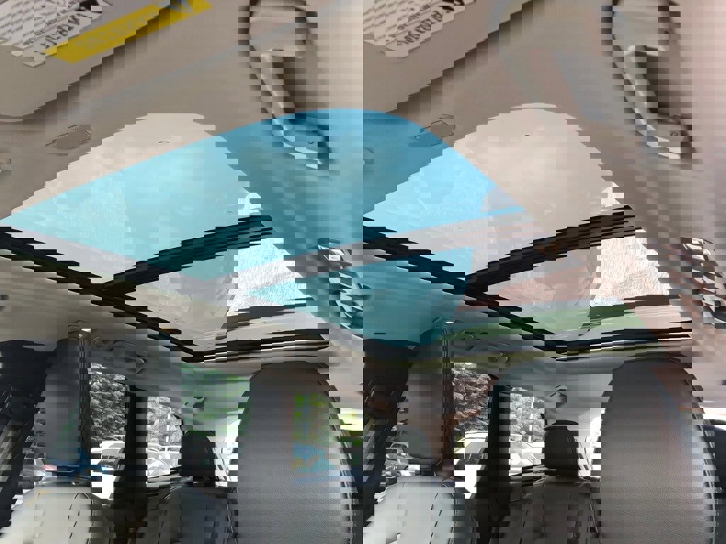 New 2025 Volvo XC60 B5 Core w/ Protection Package Premier image 33