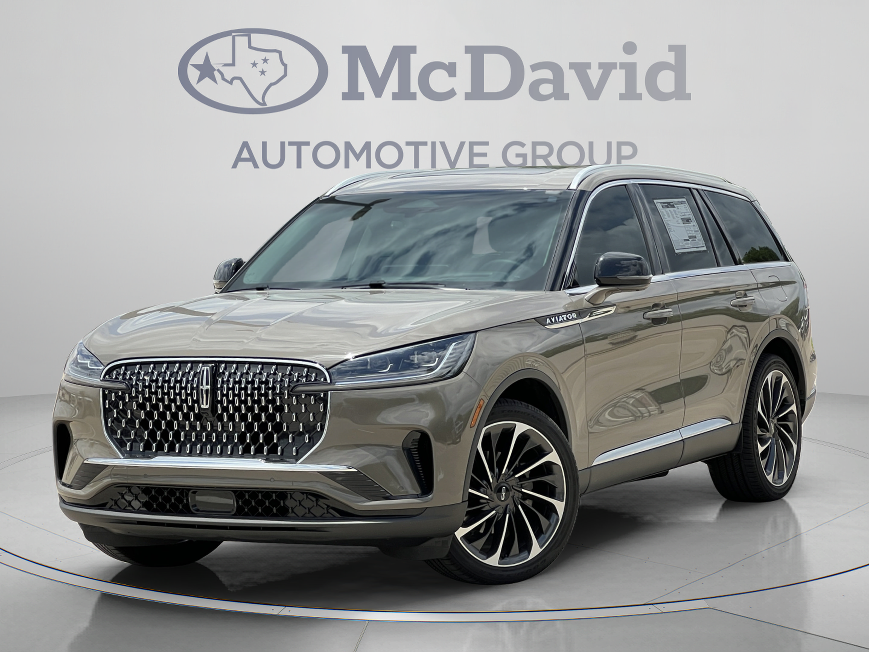 New 2025 Lincoln Aviator Reserve w/ Equipment Group 201A AWD/4WD image 1