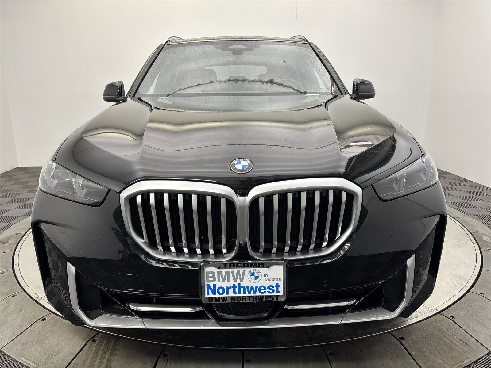 Used 2024 BMW X5 xDrive40i w/ Parking Assistance Package image 14