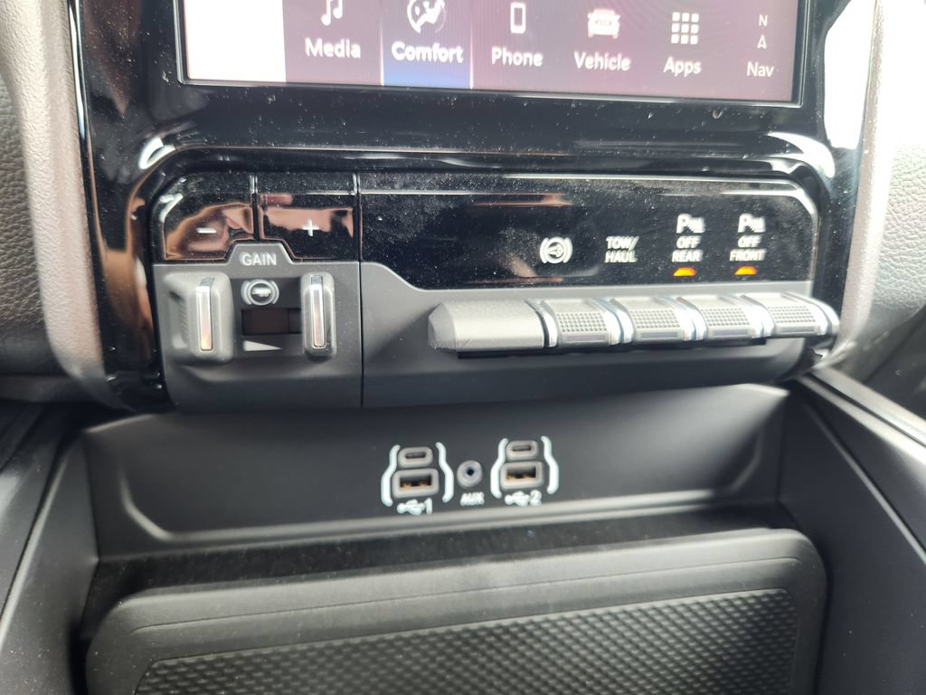 New 2026 RAM 2500 Big Horn AWD/4WD image 22