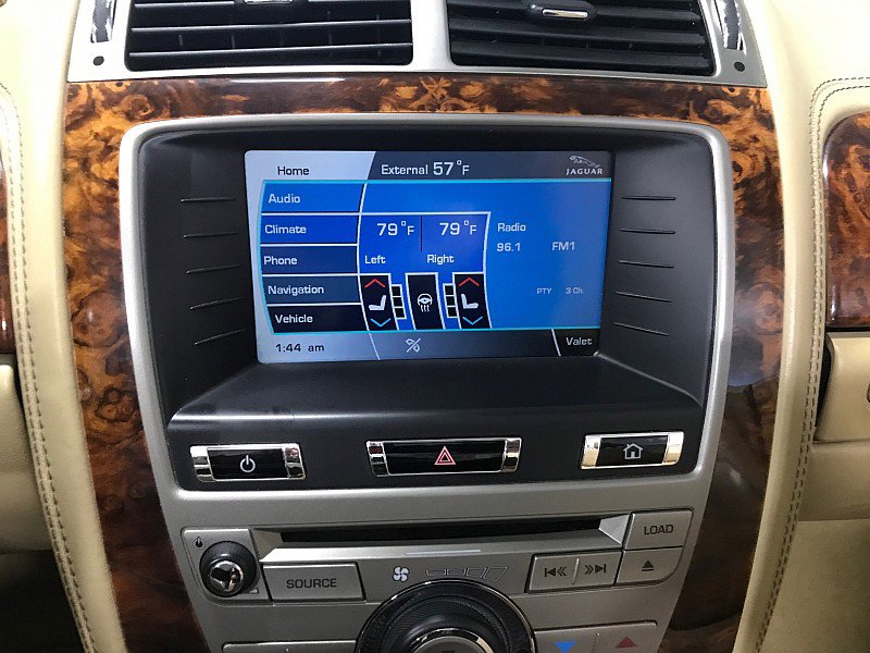 Used 2010 Jaguar XK Convertible image 29