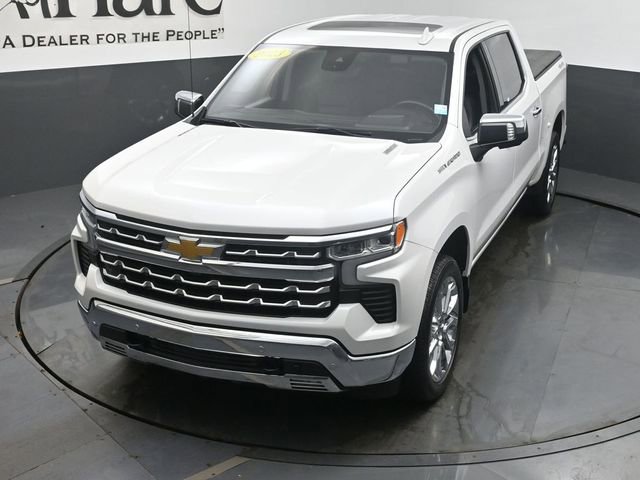 Used 2023 Chevrolet Silverado 1500 LTZ w/ LTZ Premium Package AWD/4WD image 45