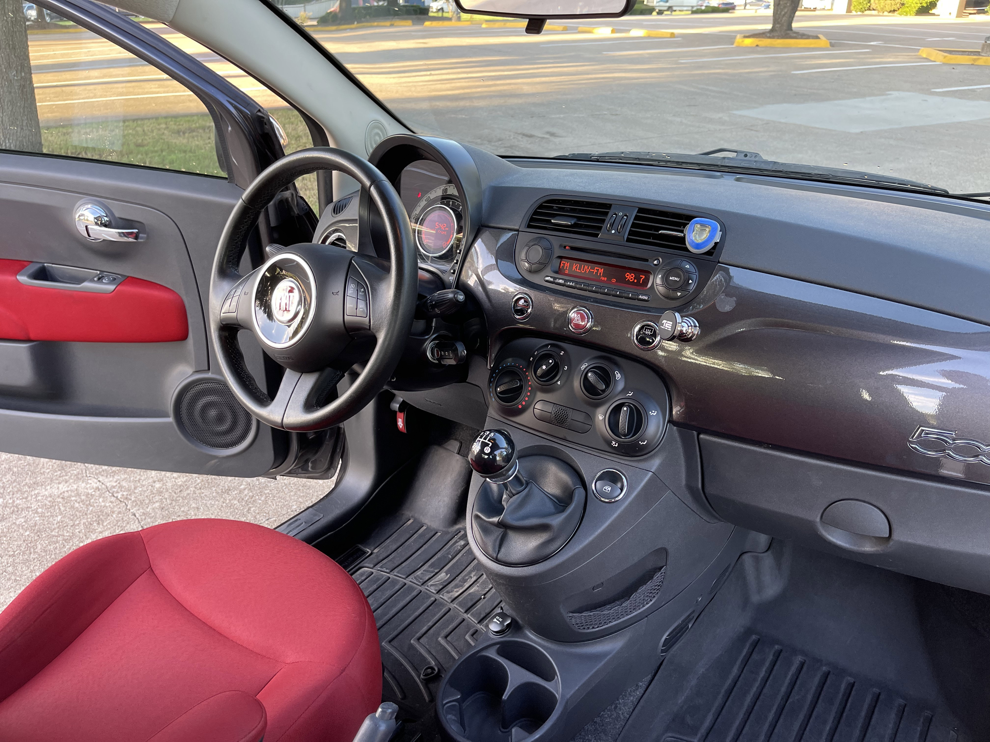 Used 2014 FIAT 500 Pop image 12