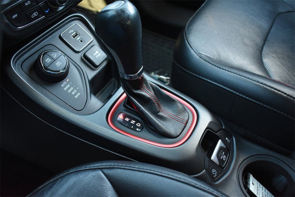 Used 2018 Jeep Compass Trailhawk w/ Leather Interior Group image 21