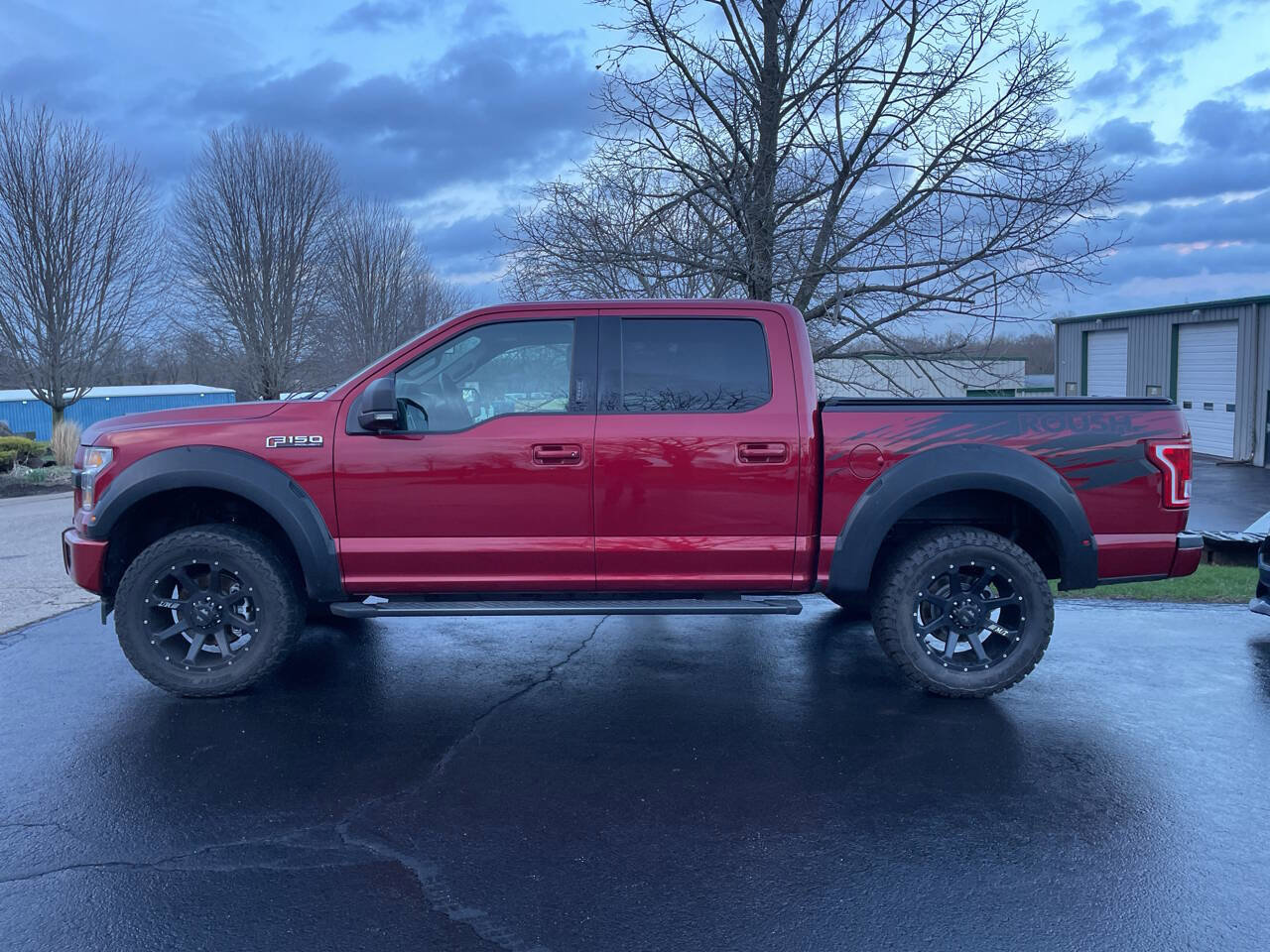 Used 2017 Ford F150 XLT w/ Equipment Group 302A Luxury image 2