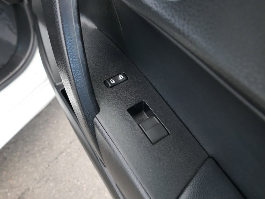 Used 2016 Toyota Corolla S image 27