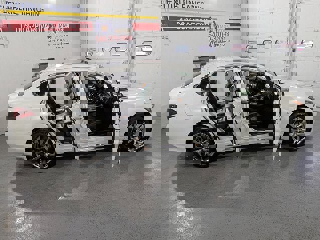 Used 2016 INFINITI Q70 L 3.7 w/ Deluxe Touring Package image 16