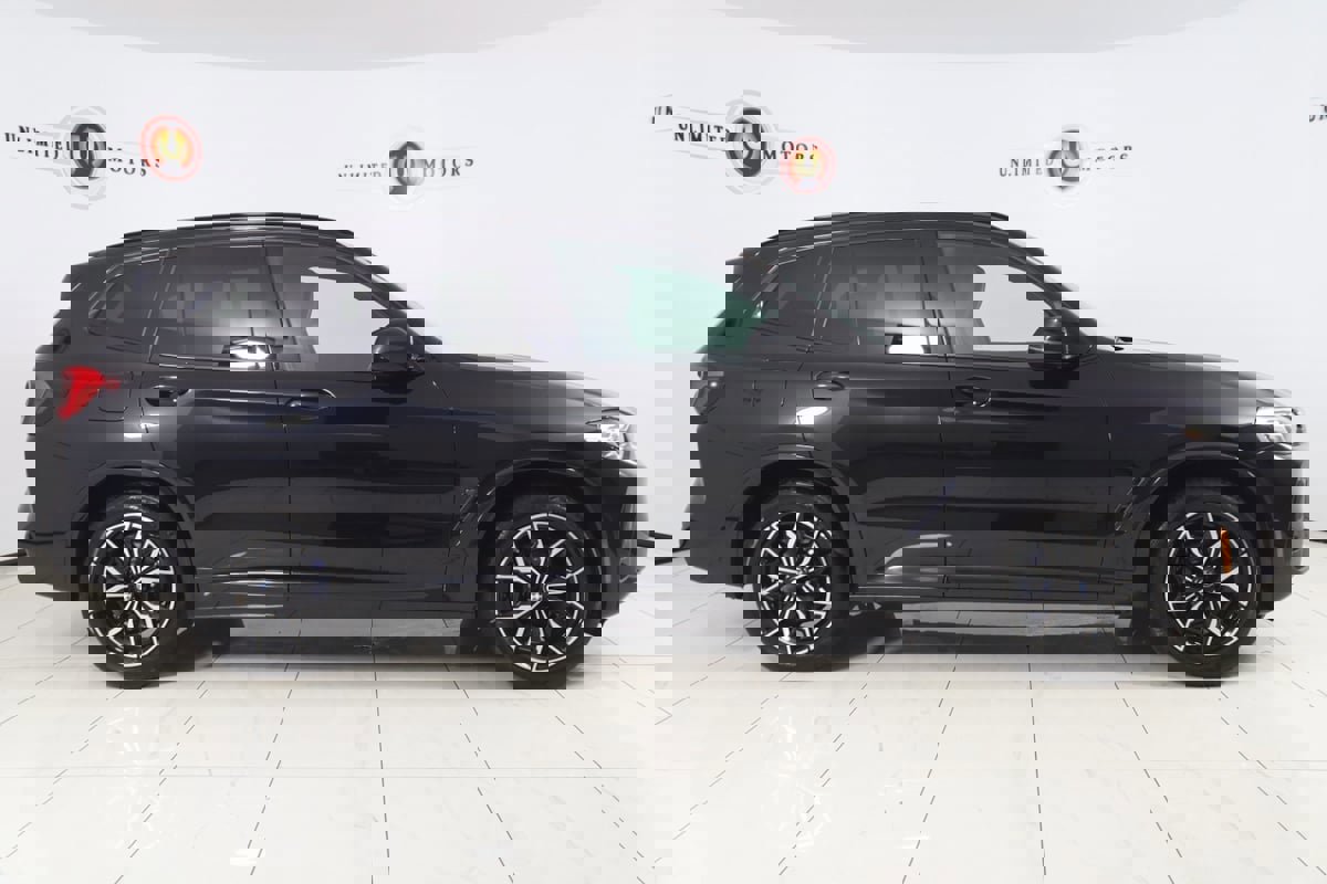 Used 2022 BMW X3 xDrive30i w/ M Sport Package image 2