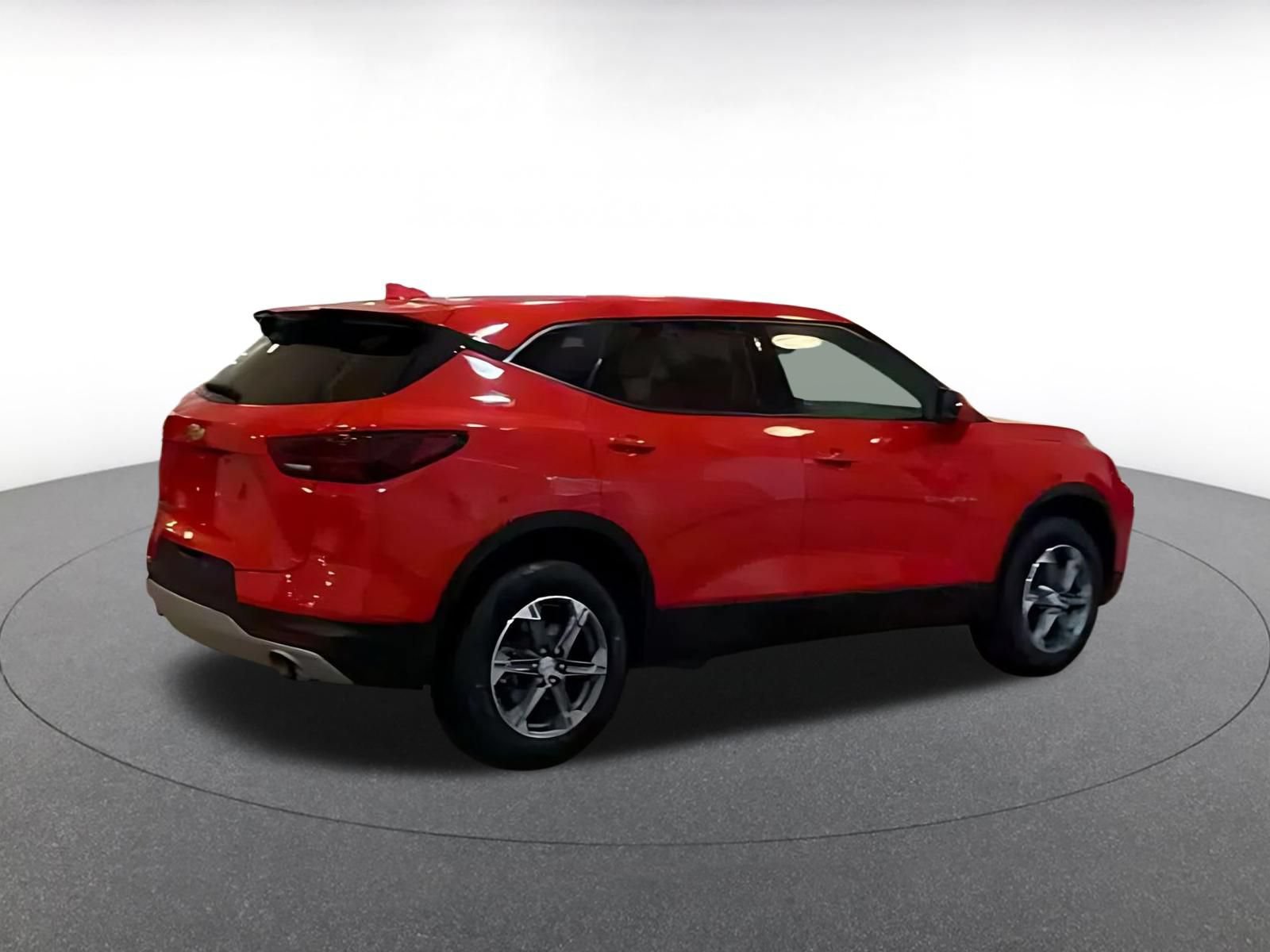 Used 2026 Chevrolet Blazer LT FWD image 15