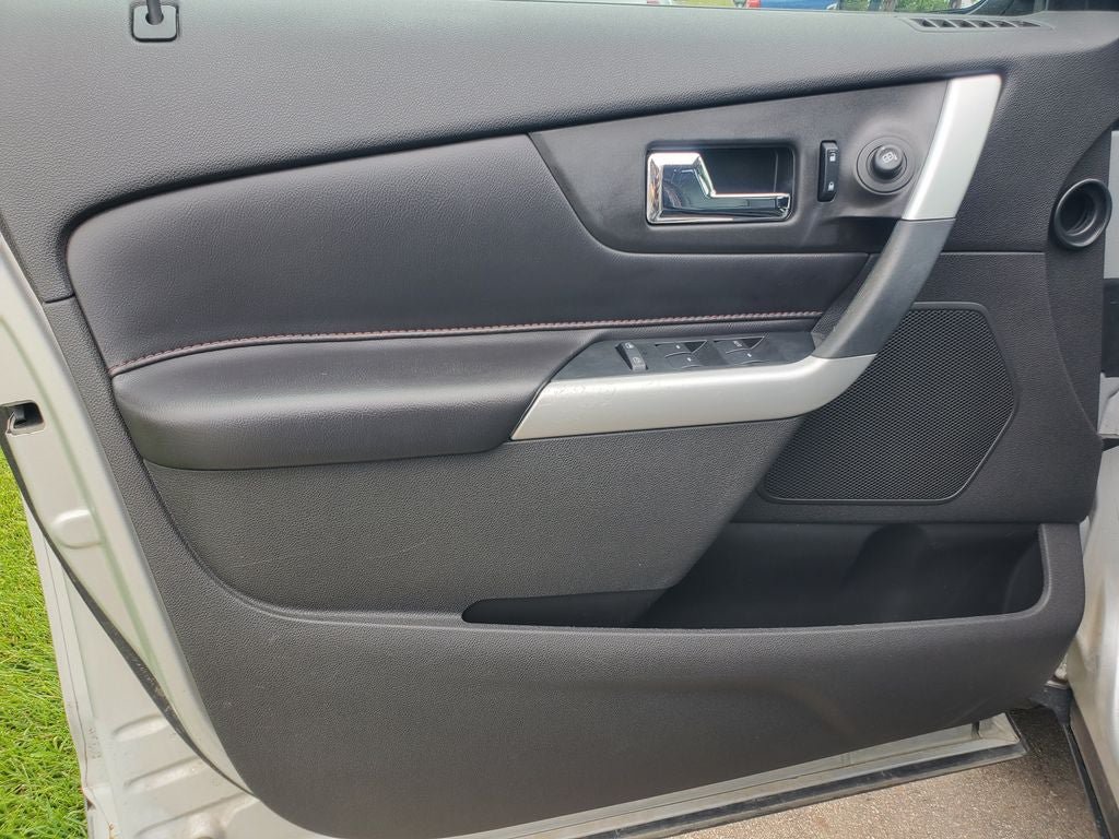 Used 2013 Ford Edge SEL FWD image 7
