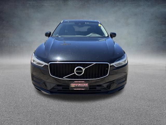 Used 2018 Volvo XC60 T5 Momentum w/ Vision Package AWD/4WD image 3