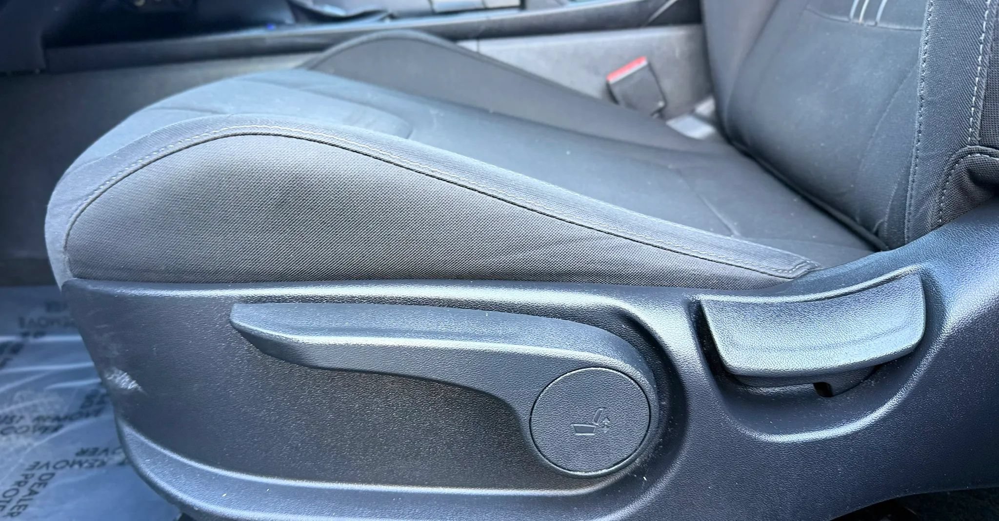 Used 2023 Hyundai Elantra SEL FWD image 23