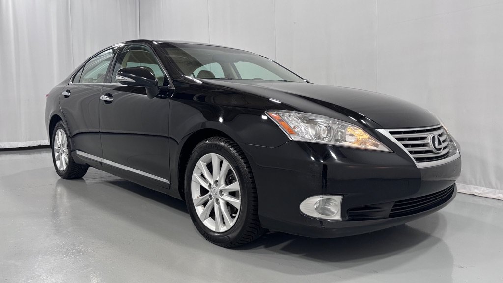 Used 2010 Lexus ES 350 w/ Preferred Accessory Package FWD image 3