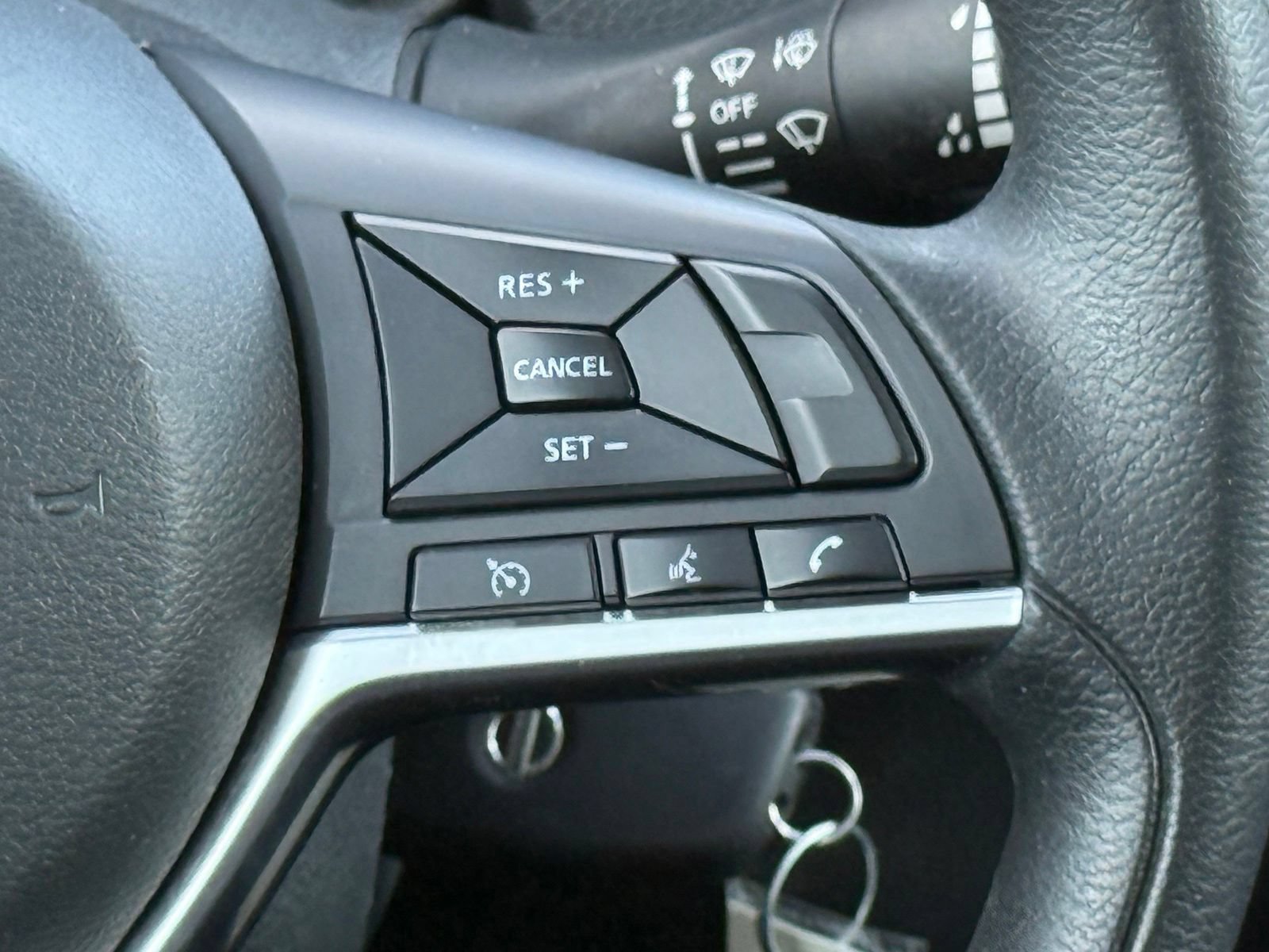Used 2020 Nissan Rogue S AWD/4WD image 27