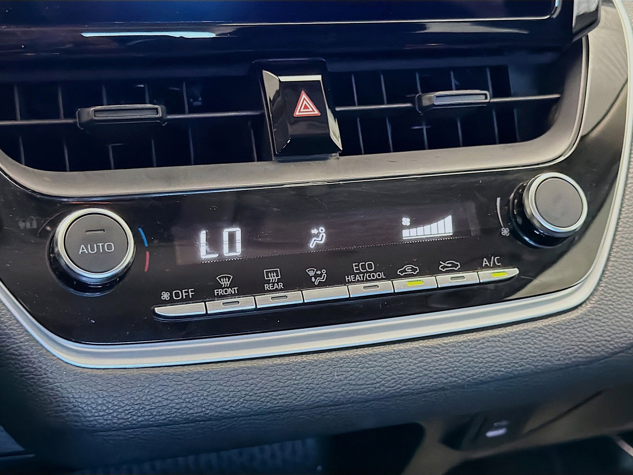 Used 2024 Toyota Corolla LE image 10