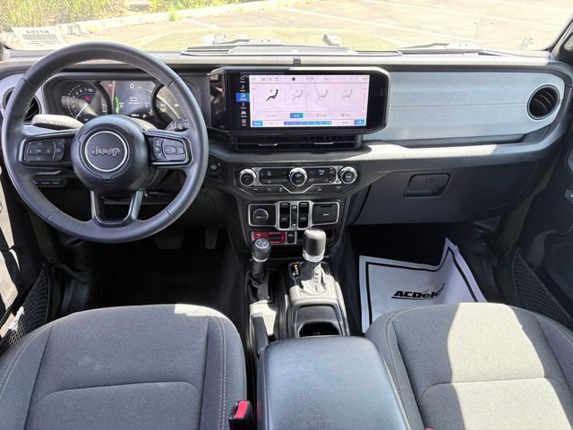 Used 2024 Jeep Wrangler Unlimited AWD/4WD image 8