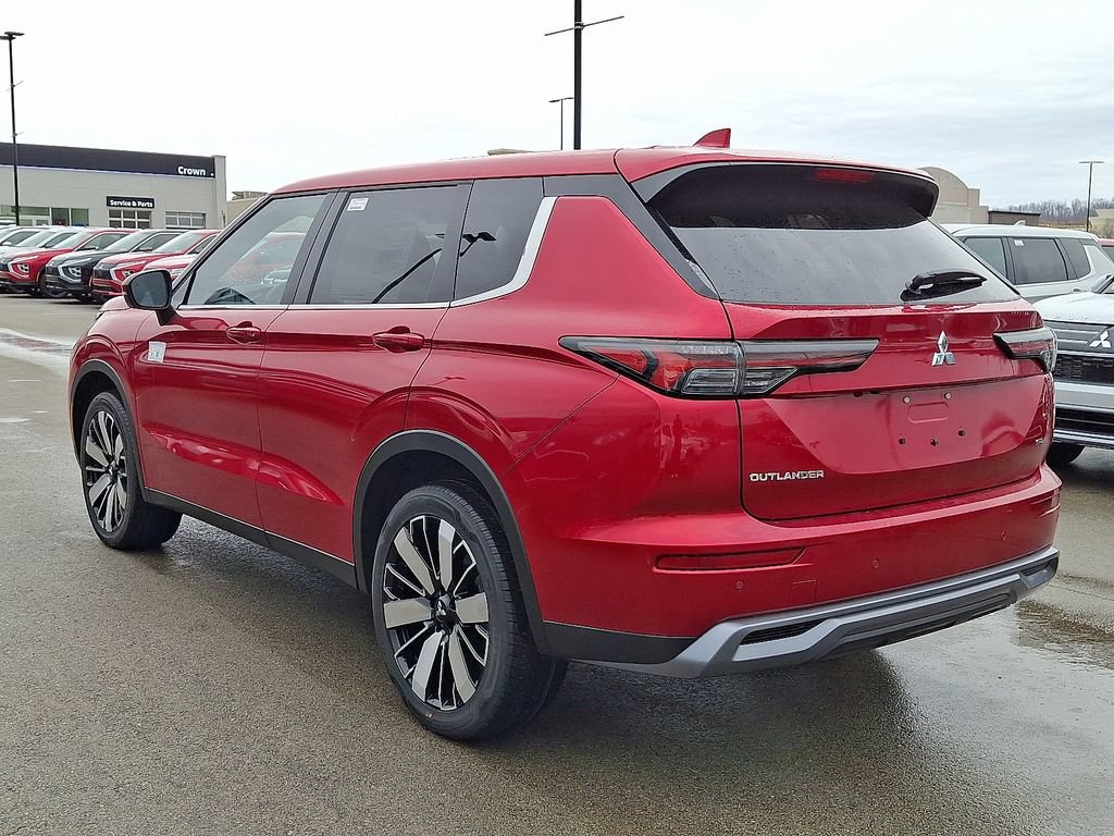 New 2026 Mitsubishi Outlander SE AWD/4WD image 3