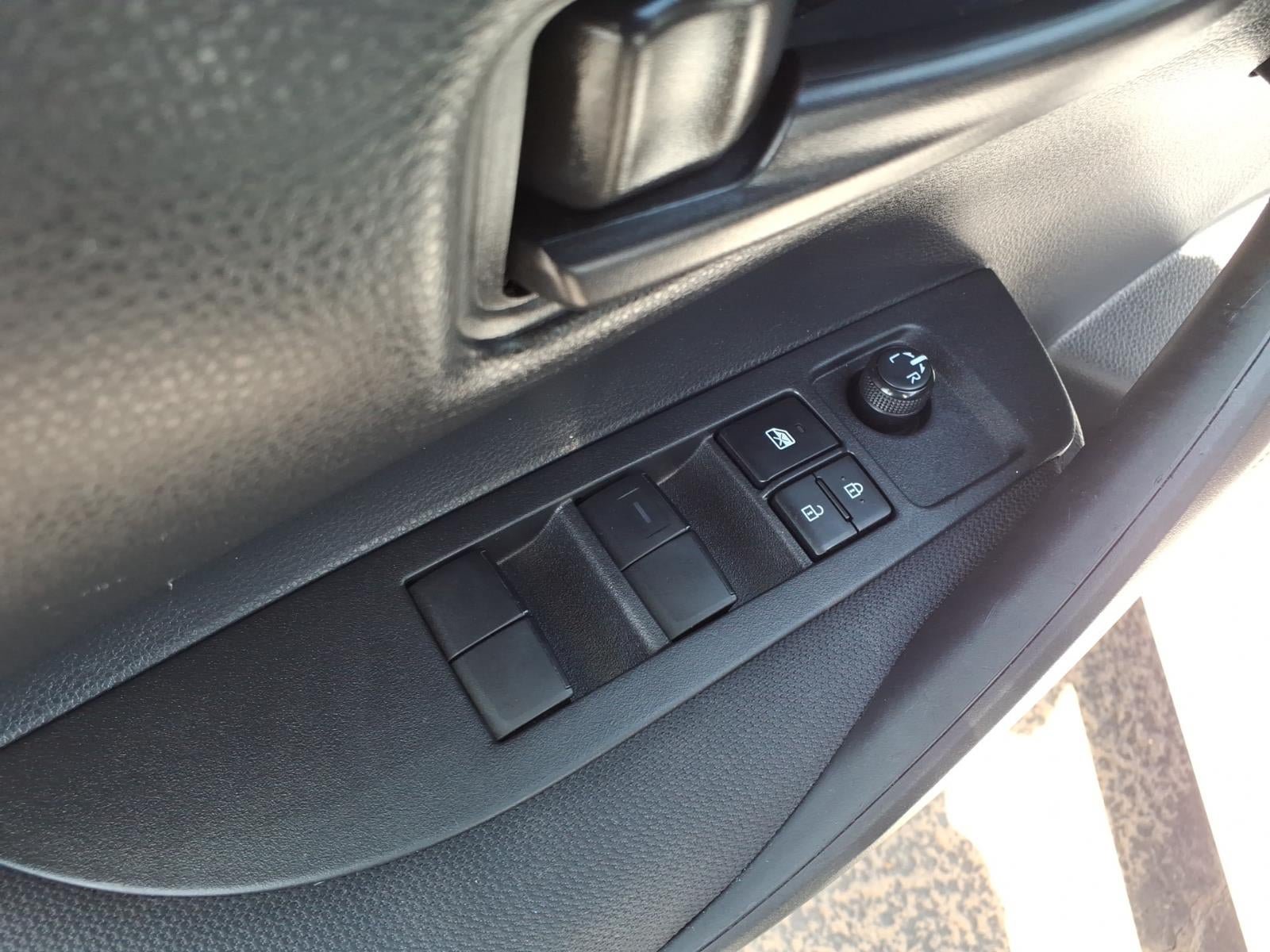 Used 2023 Toyota Corolla LE AWD/4WD image 21