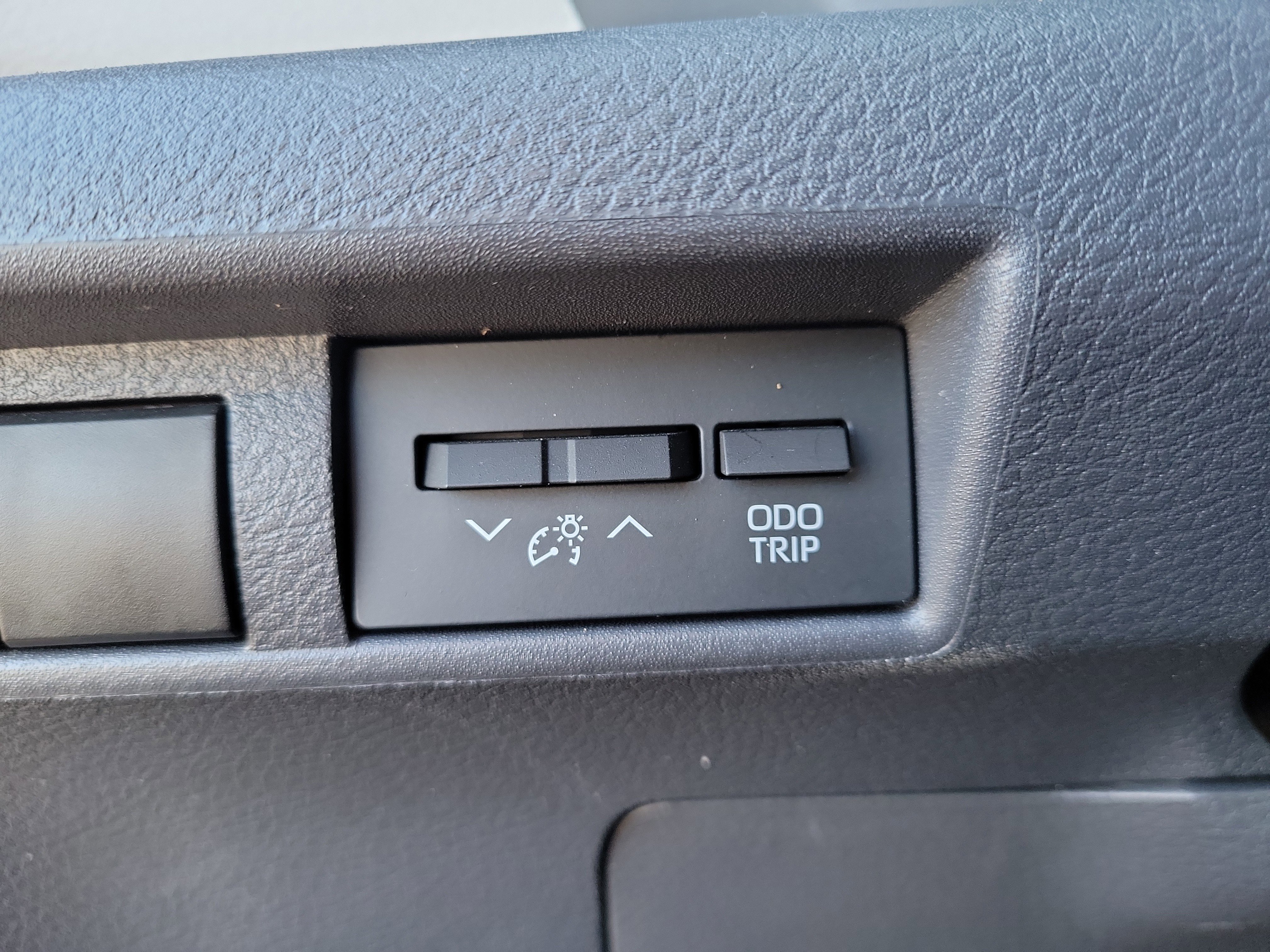 Used 2021 Toyota Sienna XLE image 23