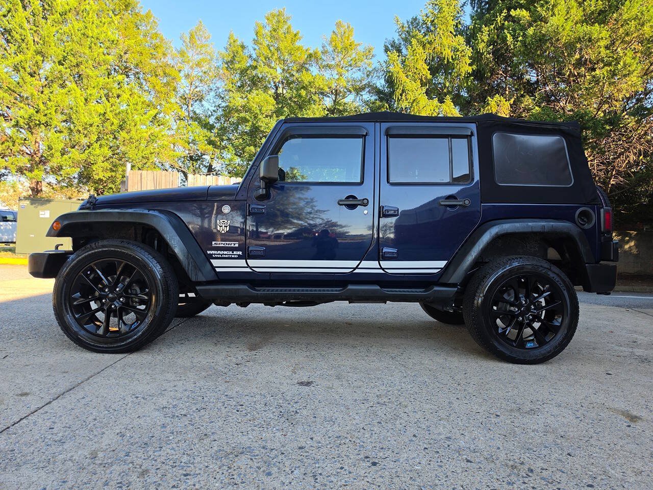 Used 2013 Jeep Wrangler Unlimited Sport AWD/4WD image 35