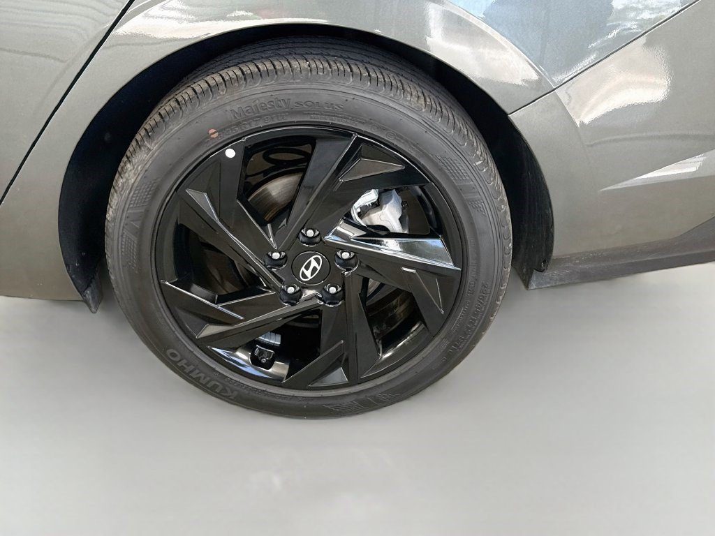 Used 2026 Hyundai Elantra Sport FWD image 36