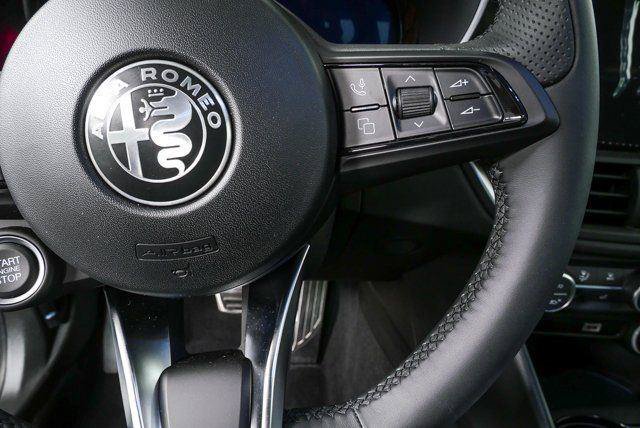 New 2026 Alfa Romeo Giulia w/ Driving Assist Package RWD image 11