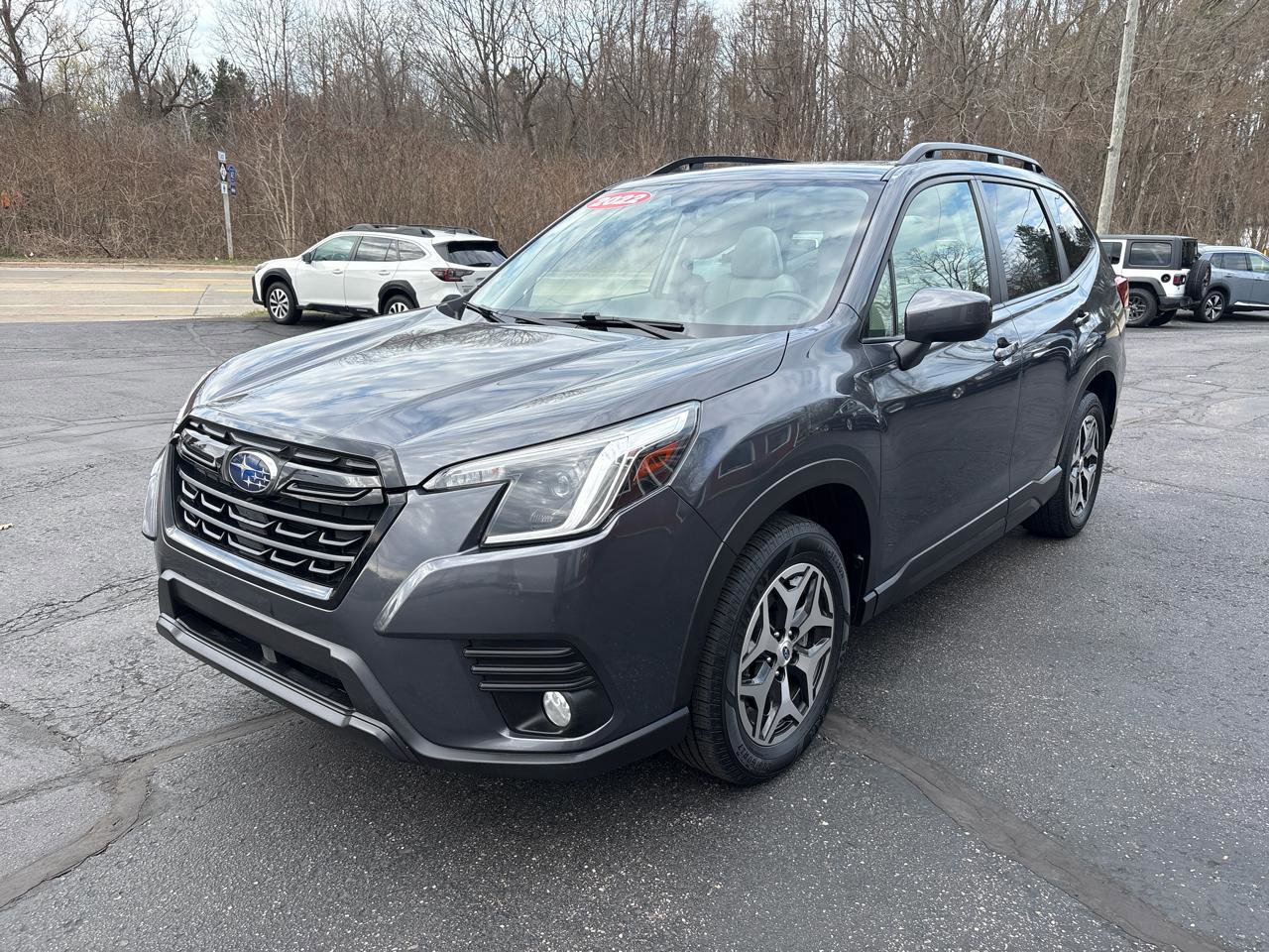 Used 2022 Subaru Forester Premium image 3