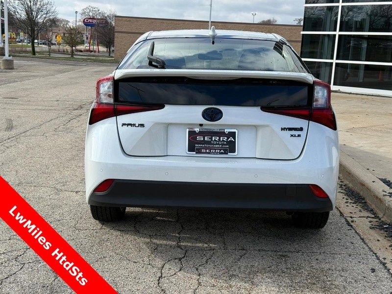 Used 2021 Toyota Prius XLE FWD image 4