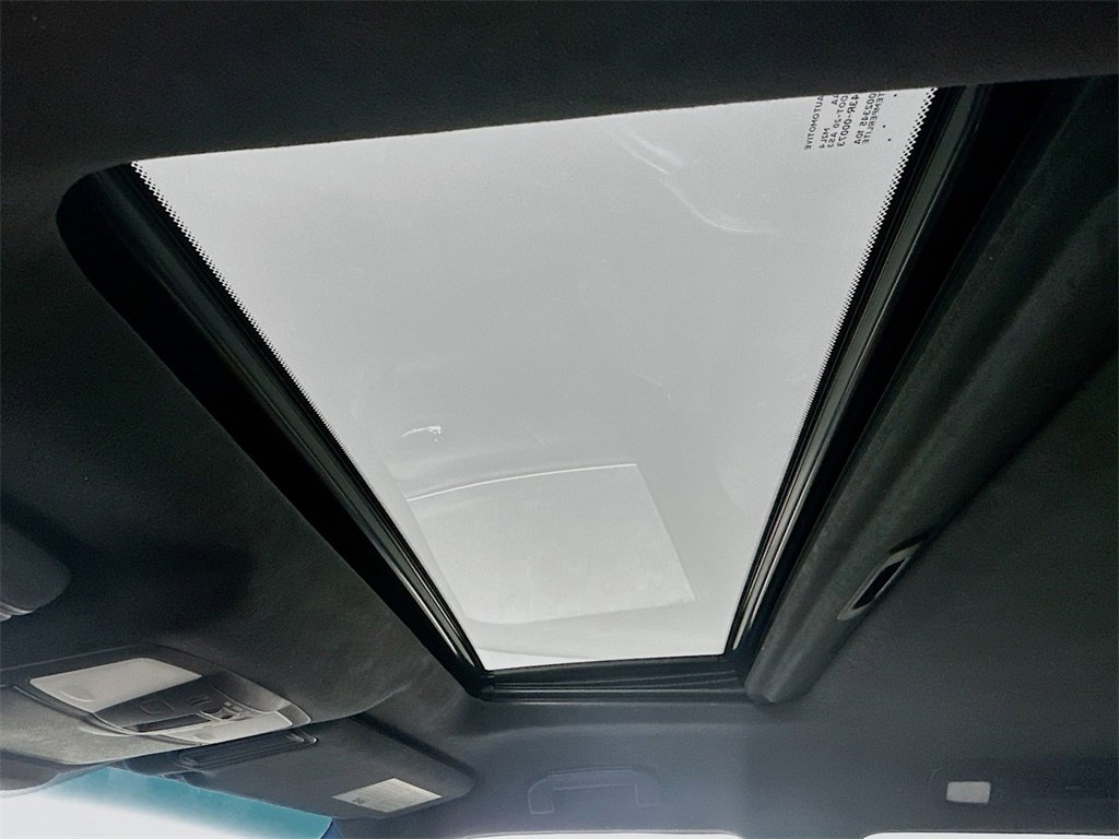 Used 2016 INFINITI QX80 Limited w/ All Season Package image 21