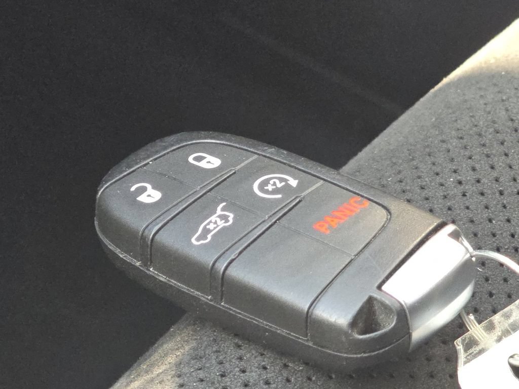 Used 2022 Dodge Durango R/T AWD/4WD image 33