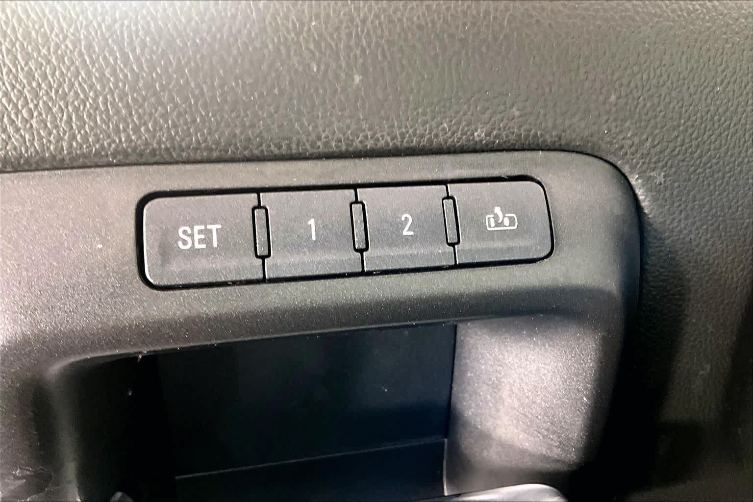 Used 2015 GMC Sierra 2500 SLT AWD/4WD image 34