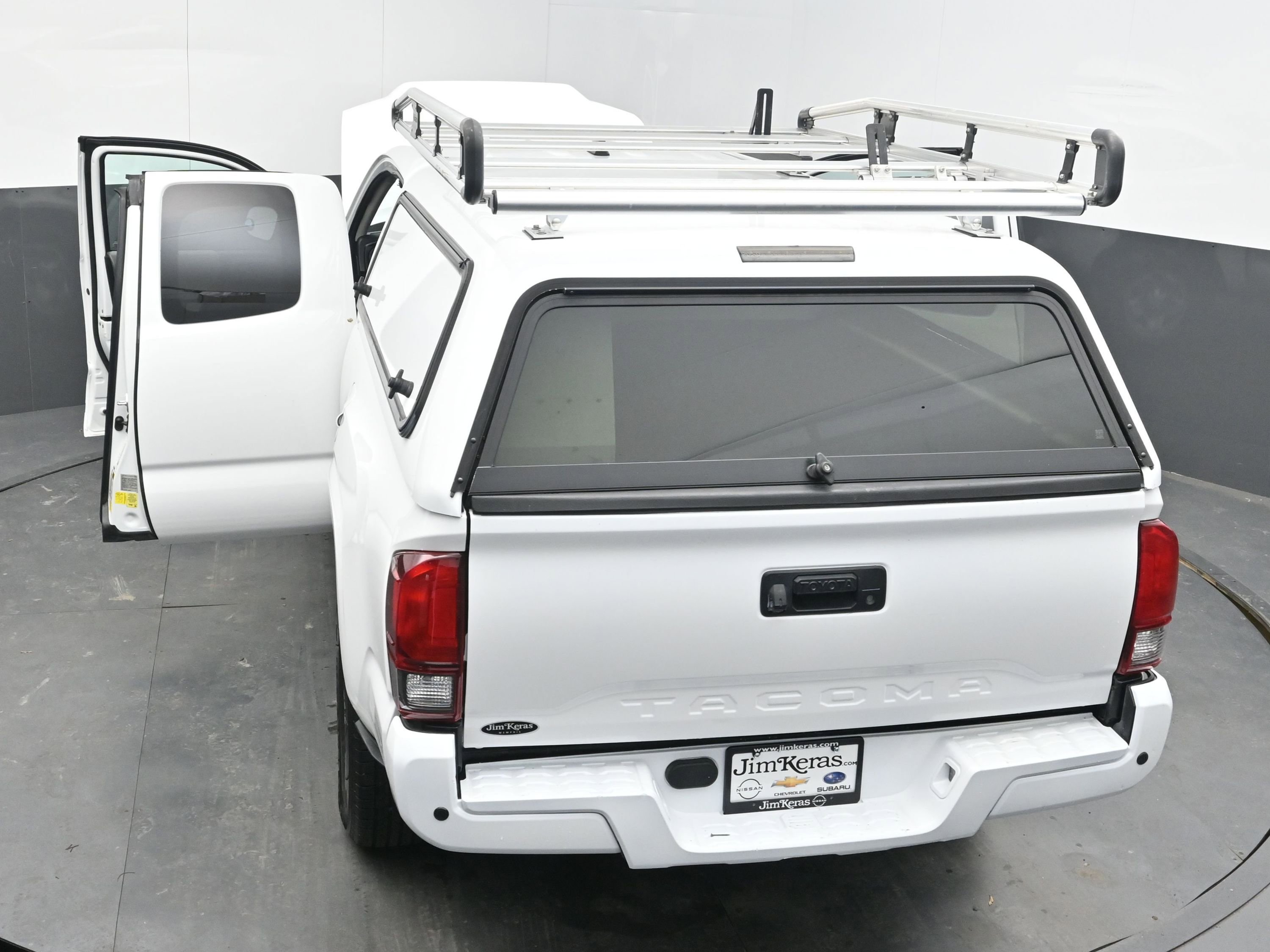Used 2022 Toyota Tacoma SR image 38